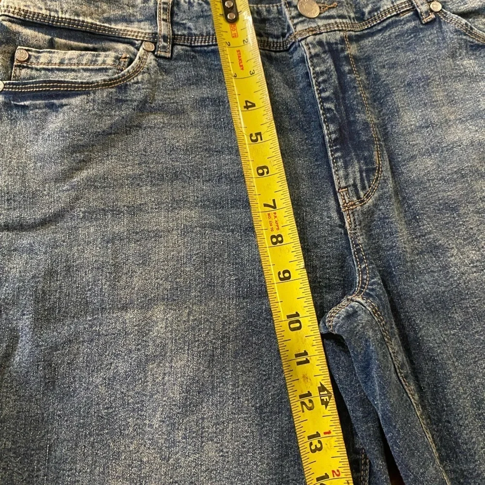 Established 1946 Denim Women's Blue Jeans with Pearl Embellishments